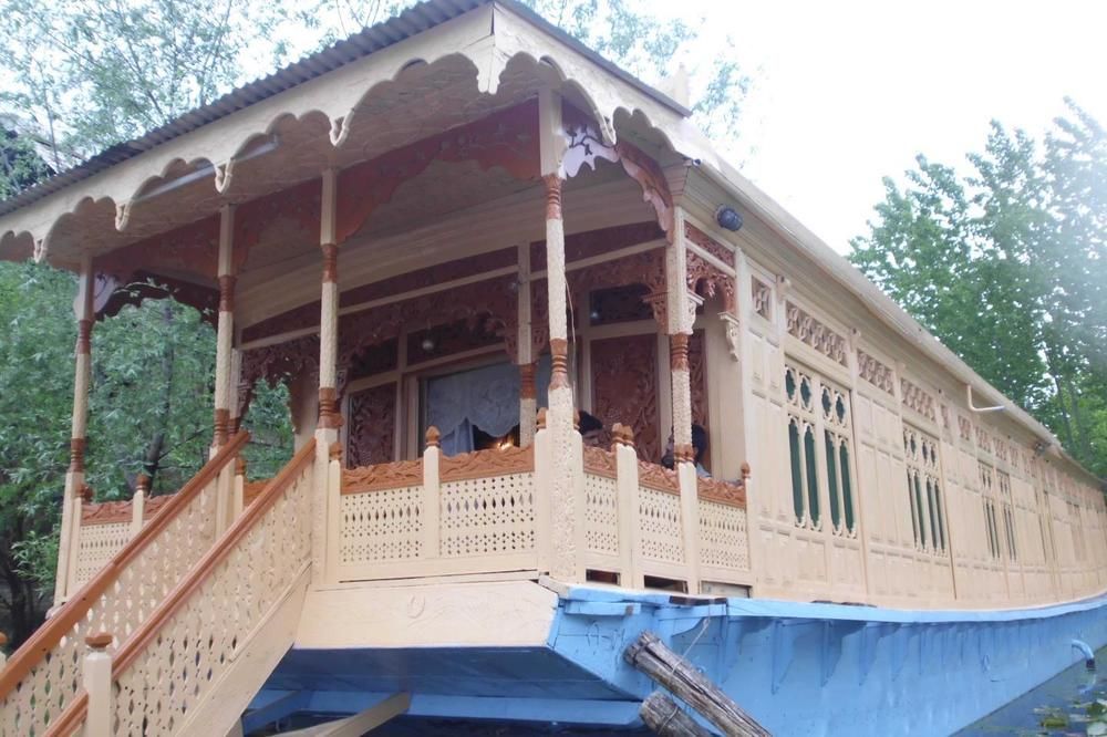 นิว บุล บุล กรุ๊ป ออฟ เฮาส์โบ๊ต Hotel Durgjan ภายนอก รูปภาพ